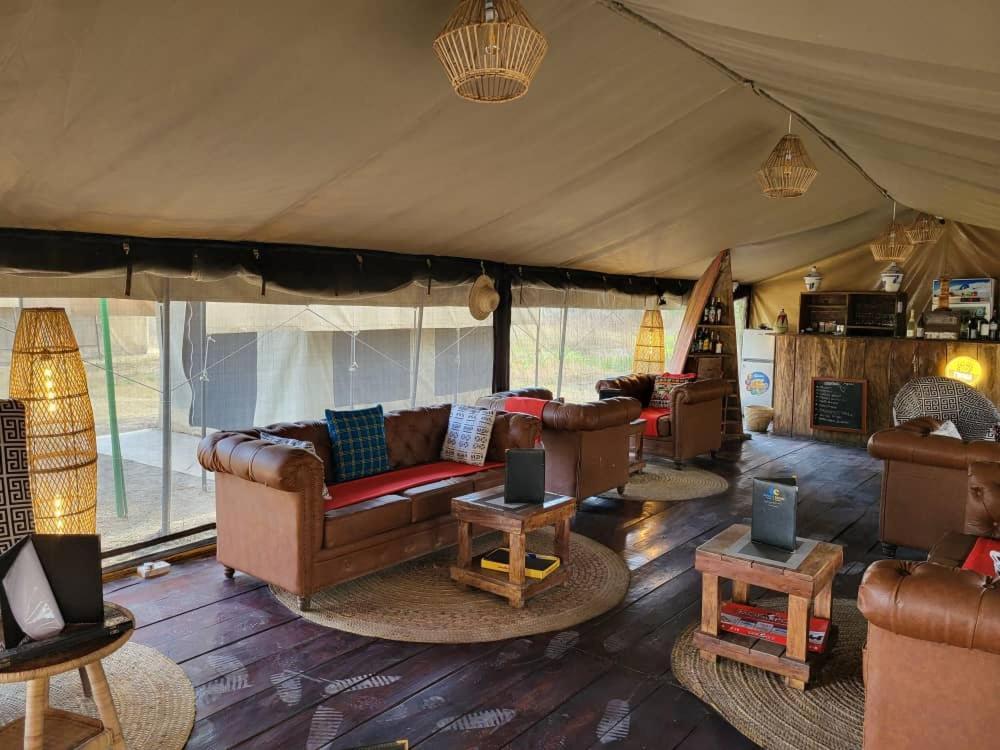Africa Safari South Serengeti Ndutu Ngorongoro Sinoni Luaran gambar